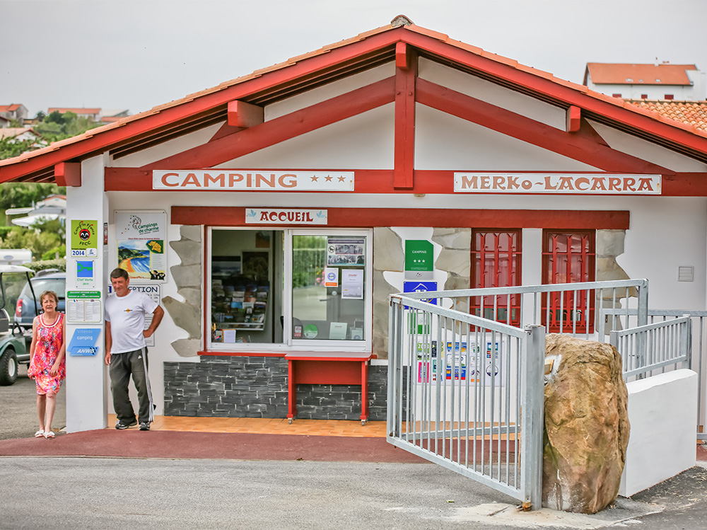 bienvenue dans un camping familial a saint jean de luz