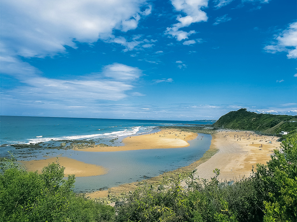 reveil au bord de la mer a saint jean de luz