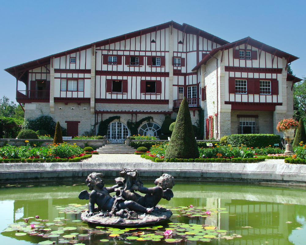 villa arnaga
