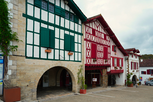 ville de ainhoa